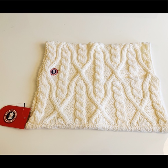 Canada Goose Accessories - Canada goose infinite scarf